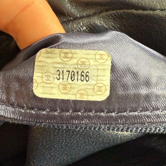 CHANEL Quilted Leather Turnlock Coco Mark Front Pocket Camera Shoulder Bag Black - Picture 11 of 14